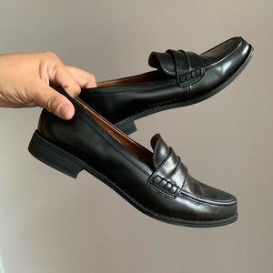 Universal thread penny loafers